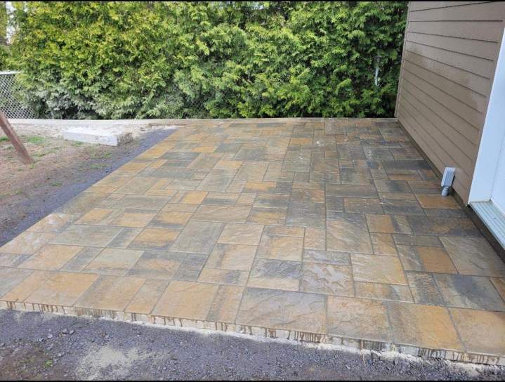 Réparation de pavé uni, Saint-Bruno
